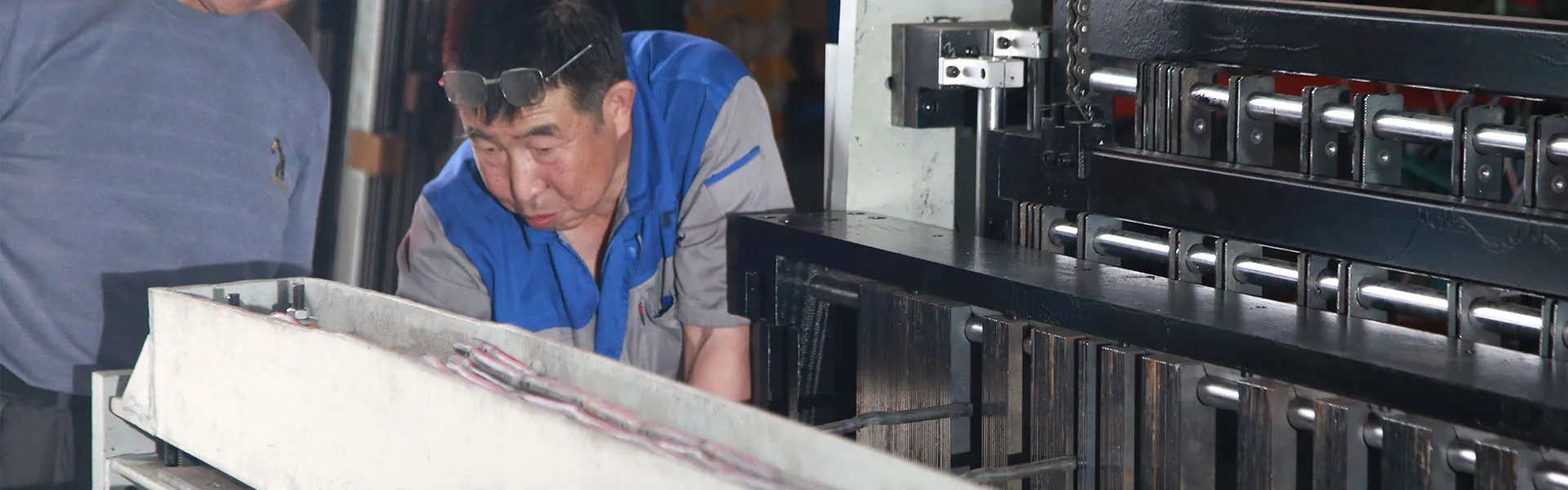 Crimped Wire Mesh Machine